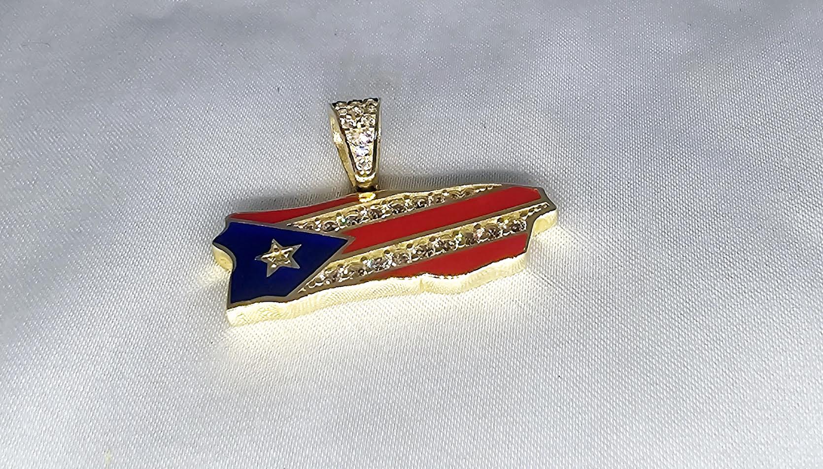 Charm mapa bandera P.R. 10k