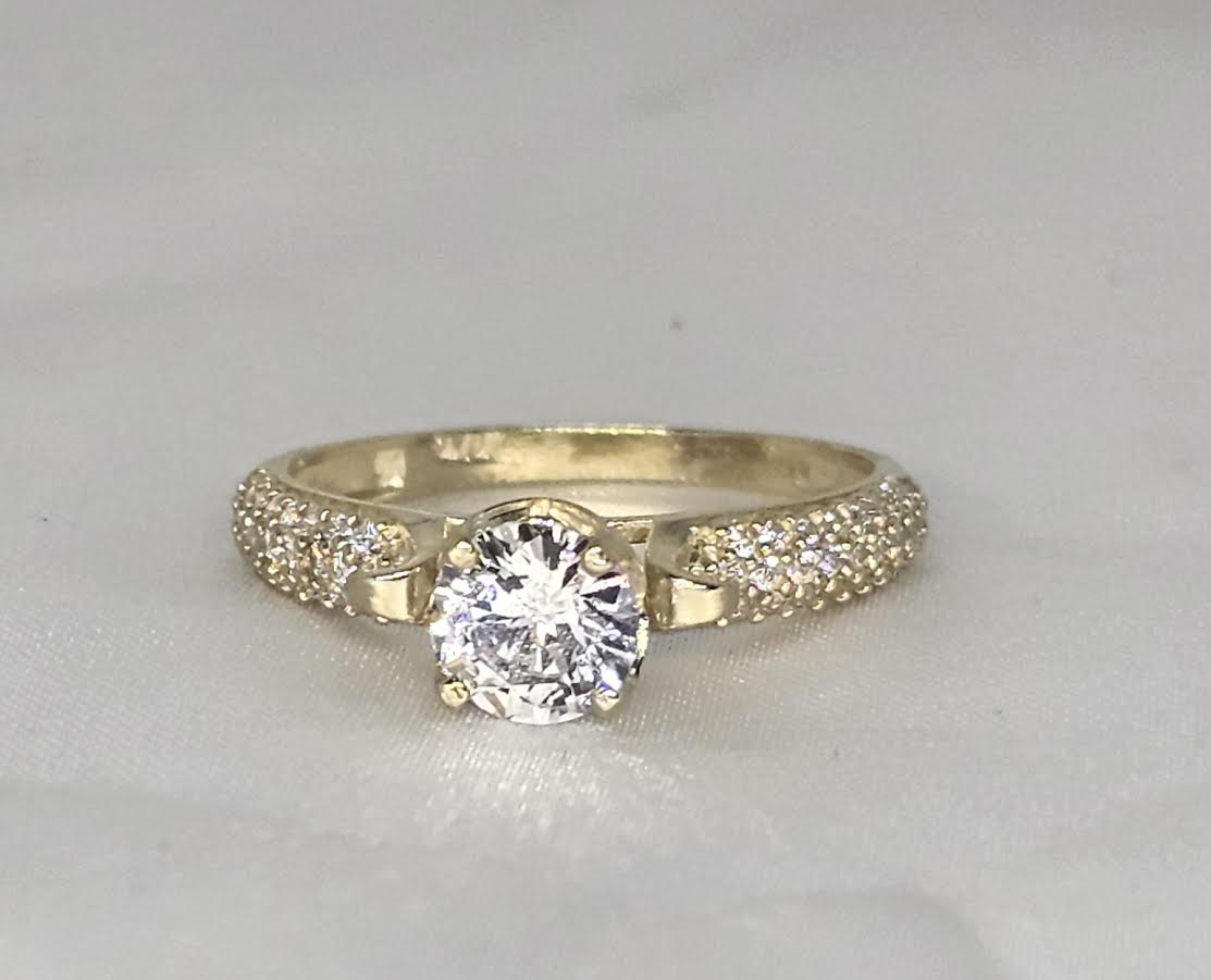 Solitario CZ 10k
