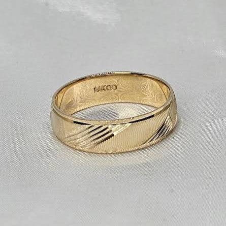 Aro de Caballero 14k con diseño
