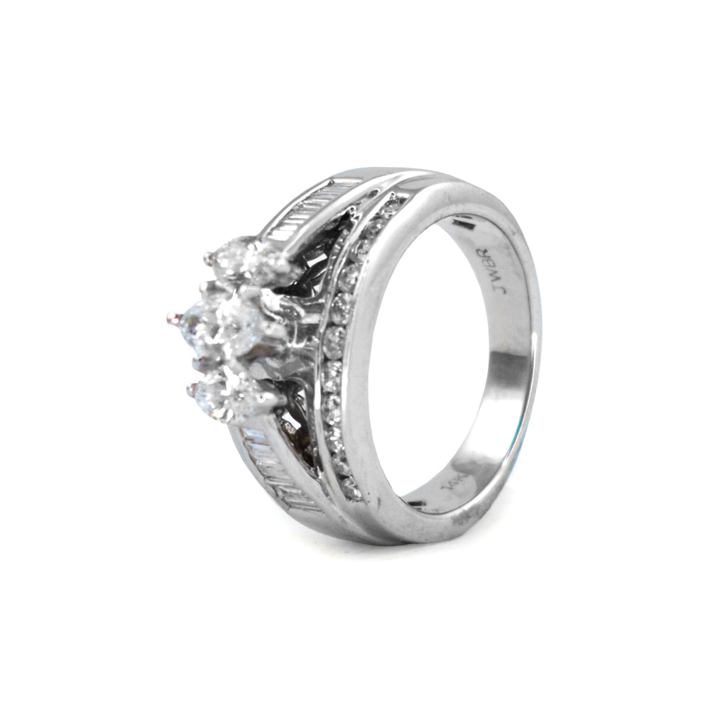 Sortija de Matrimonio de Diamantes 14K