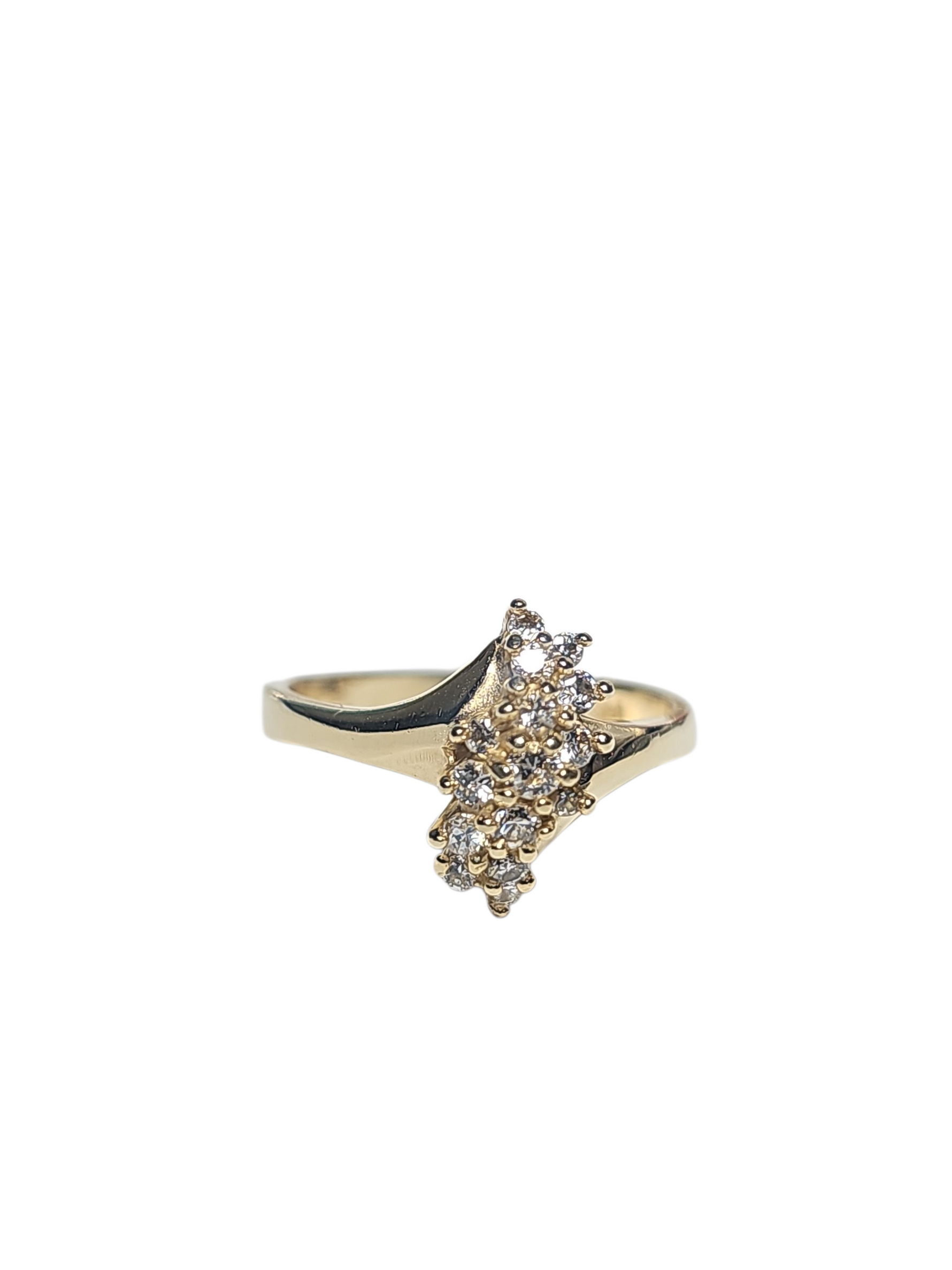 sortija de 15 piedras 14K